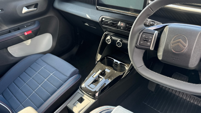 Citroen C3 1.2 Hybrid [110] Collection 5dr e-DCS6 Petrol Hatchback - Image 13